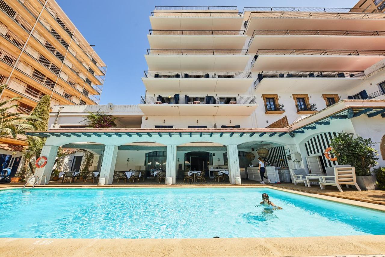 Hotel Trias Palamos Luaran gambar