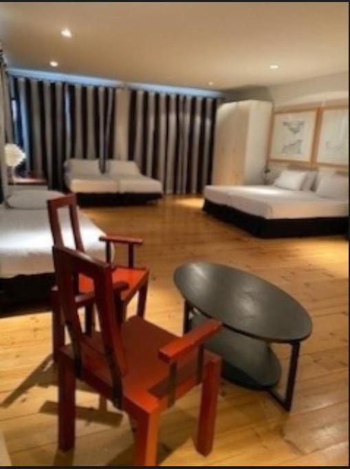 Hotel Trias Palamos Bilik gambar