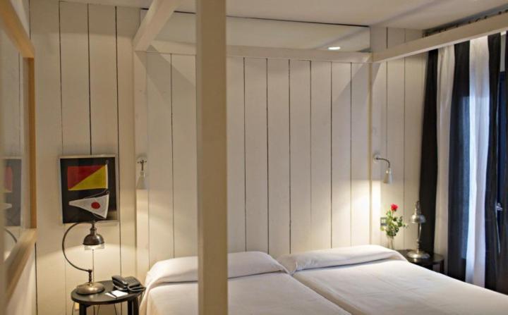 Hotel Trias Palamos Luaran gambar